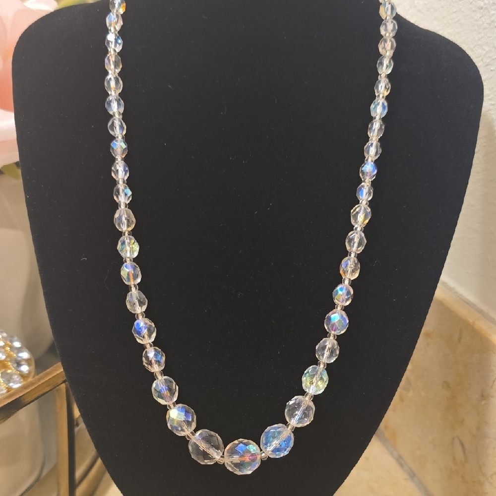 Elegant Crystal Beaded Necklace